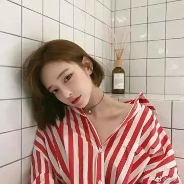 我们在黑夜中相拥